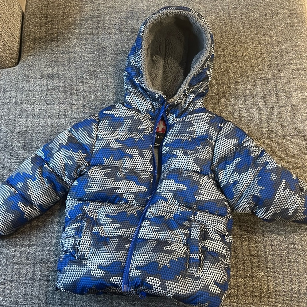Swiss tech camo blue and gray 3t winter jacket coat